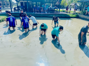 รร.สาธิต มรภ.เทพสตรี น้อมนำศาสตร์พระราชา จัดโครงการพัฒนาทักษะชีวิตตามศาสตร์พระราชาให้แก่นักเรียนชั้นมัธยมศึกษาปีที่ 5