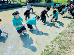 รร.สาธิต มรภ.เทพสตรี น้อมนำศาสตร์พระราชา จัดโครงการพัฒนาทักษะชีวิตตามศาสตร์พระราชาให้แก่นักเรียนชั้นมัธยมศึกษาปีที่ 5