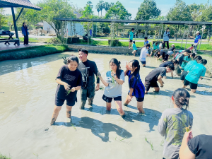 รร.สาธิต มรภ.เทพสตรี น้อมนำศาสตร์พระราชา จัดโครงการพัฒนาทักษะชีวิตตามศาสตร์พระราชาให้แก่นักเรียนชั้นมัธยมศึกษาปีที่ 5