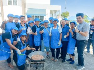 ศูนย์ส่งเสริมการจัดการศึกษาตามพระบรมราโชบาย มรภ.เทพสตรี จัดอบรมการทำถั่วกรอบแก้ว สร้างอาชีพ เสริมรายได้ และพึ่งพาตนเองได้อย่างยั่งยืนตามหลักปรัชญาเศรษฐกิจพอเพียง