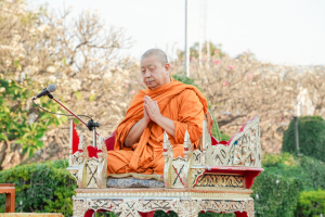 มรภ.เทพสตรี ร่วมพิธีทำบุญตักบาตรเนื่องในโอกาสวันส่งท้ายปีเก่า ต้อนรับปีใหม่