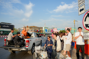 มรภ.เทพสตรี ร่วมพิธีทำบุญตักบาตรเนื่องในโอกาสวันส่งท้ายปีเก่า ต้อนรับปีใหม่