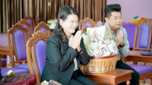 ทีมผู้บริหารและผู้แทนบุคลากร มรภ.เทพสตรี เข้านมัสการพระธรรมวชิรสุนทร เจ้าคณะจังหวัดลพบุรี เสริมสิริมงคลและสานสัมพันธ์ความร่วมมือทางการศึกษา