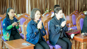 ทีมผู้บริหารและผู้แทนบุคลากร มรภ.เทพสตรี เข้านมัสการพระธรรมวชิรสุนทร เจ้าคณะจังหวัดลพบุรี เสริมสิริมงคลและสานสัมพันธ์ความร่วมมือทางการศึกษา