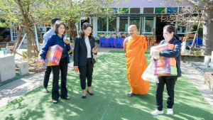 ทีมผู้บริหารและผู้แทนบุคลากร มรภ.เทพสตรี เข้านมัสการพระธรรมวชิรสุนทร เจ้าคณะจังหวัดลพบุรี เสริมสิริมงคลและสานสัมพันธ์ความร่วมมือทางการศึกษา