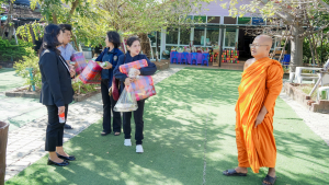 ทีมผู้บริหารและผู้แทนบุคลากร มรภ.เทพสตรี เข้านมัสการพระธรรมวชิรสุนทร เจ้าคณะจังหวัดลพบุรี เสริมสิริมงคลและสานสัมพันธ์ความร่วมมือทางการศึกษา