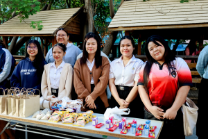 คณะวิทยาการจัดการ จัดพิธีทำบุญตักบาตรรับปีใหม่ พร้อมจัดโครงการสานสัมพันธ์พี่น้องวิทยาการจัดการ