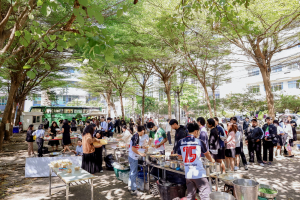 คณะวิทยาการจัดการ จัดพิธีทำบุญตักบาตรรับปีใหม่ พร้อมจัดโครงการสานสัมพันธ์พี่น้องวิทยาการจัดการ