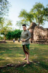 มรภ.เทพสตรี ร่วมสืบสานอัตลักษณ์เมืองละโว้ นำผู้บริหาร คณาจารย์ และบุคลากร แต่งกายย้อนยุค ถ่ายทำ MV ประชาสัมพันธ์งานแผ่นดินสมเด็จพระนารายณ์มหาราช ประจำปี พ.ศ. 2569