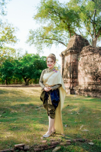 มรภ.เทพสตรี ร่วมสืบสานอัตลักษณ์เมืองละโว้ นำผู้บริหาร คณาจารย์ และบุคลากร แต่งกายย้อนยุค ถ่ายทำ MV ประชาสัมพันธ์งานแผ่นดินสมเด็จพระนารายณ์มหาราช ประจำปี พ.ศ. 2569