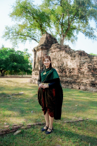 มรภ.เทพสตรี ร่วมสืบสานอัตลักษณ์เมืองละโว้ นำผู้บริหาร คณาจารย์ และบุคลากร แต่งกายย้อนยุค ถ่ายทำ MV ประชาสัมพันธ์งานแผ่นดินสมเด็จพระนารายณ์มหาราช ประจำปี พ.ศ. 2569