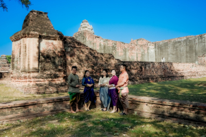 มรภ.เทพสตรี ร่วมสืบสานอัตลักษณ์เมืองละโว้ นำผู้บริหาร คณาจารย์ และบุคลากร แต่งกายย้อนยุค ถ่ายทำ MV ประชาสัมพันธ์งานแผ่นดินสมเด็จพระนารายณ์มหาราช ประจำปี พ.ศ. 2569