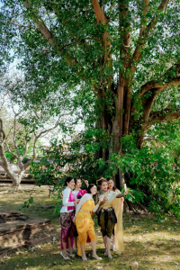 มรภ.เทพสตรี ร่วมสืบสานอัตลักษณ์เมืองละโว้ นำผู้บริหาร คณาจารย์ และบุคลากร แต่งกายย้อนยุค ถ่ายทำ MV ประชาสัมพันธ์งานแผ่นดินสมเด็จพระนารายณ์มหาราช ประจำปี พ.ศ. 2569