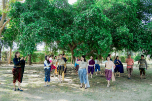 มรภ.เทพสตรี ร่วมสืบสานอัตลักษณ์เมืองละโว้ นำผู้บริหาร คณาจารย์ และบุคลากร แต่งกายย้อนยุค ถ่ายทำ MV ประชาสัมพันธ์งานแผ่นดินสมเด็จพระนารายณ์มหาราช ประจำปี พ.ศ. 2569