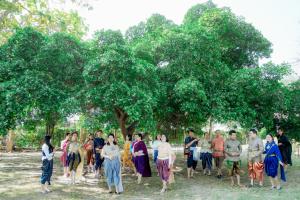 มรภ.เทพสตรี ร่วมสืบสานอัตลักษณ์เมืองละโว้ นำผู้บริหาร คณาจารย์ และบุคลากร แต่งกายย้อนยุค ถ่ายทำ MV ประชาสัมพันธ์งานแผ่นดินสมเด็จพระนารายณ์มหาราช ประจำปี พ.ศ. 2569