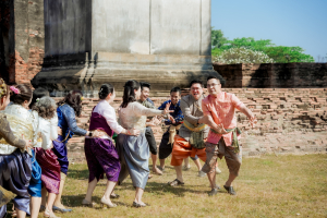 มรภ.เทพสตรี ร่วมสืบสานอัตลักษณ์เมืองละโว้ นำผู้บริหาร คณาจารย์ และบุคลากร แต่งกายย้อนยุค ถ่ายทำ MV ประชาสัมพันธ์งานแผ่นดินสมเด็จพระนารายณ์มหาราช ประจำปี พ.ศ. 2569