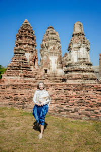 มรภ.เทพสตรี ร่วมสืบสานอัตลักษณ์เมืองละโว้ นำผู้บริหาร คณาจารย์ และบุคลากร แต่งกายย้อนยุค ถ่ายทำ MV ประชาสัมพันธ์งานแผ่นดินสมเด็จพระนารายณ์มหาราช ประจำปี พ.ศ. 2569