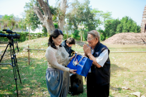 มรภ.เทพสตรี ร่วมสืบสานอัตลักษณ์เมืองละโว้ นำผู้บริหาร คณาจารย์ และบุคลากร แต่งกายย้อนยุค ถ่ายทำ MV ประชาสัมพันธ์งานแผ่นดินสมเด็จพระนารายณ์มหาราช ประจำปี พ.ศ. 2569