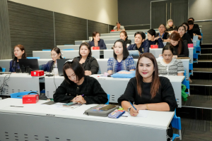 งานบริหารงานบุคคล มรภ.เทพสตรี จัดอบรมการวิเคราะห์ค่างานและประเมินค่างาน เพื่อกำหนดตำแหน่ง กรณีตำแหน่งหัวหน้างานฯ ระดับชำนาญการ