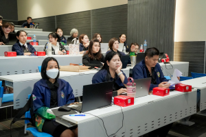 งานบริหารงานบุคคล มรภ.เทพสตรี จัดอบรมการวิเคราะห์ค่างานและประเมินค่างาน เพื่อกำหนดตำแหน่ง กรณีตำแหน่งหัวหน้างานฯ ระดับชำนาญการ