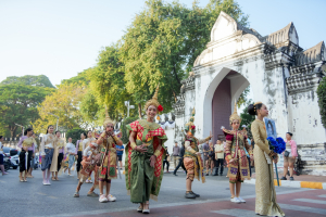 มรภ.เทพสตรี ร่วมเดินรณรงค์แต่งไทยงานแผ่นดินสมเด็จพระนารายณ์มหาราช ครั้งที่ 38 ประจำปี พ.ศ. 2569