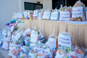 มรภ.เทพสตรี ส่งต่อน้ำใจ มอบสิ่งของอุปโภคบริโภคแก่ ร.31 รอ. เพื่อนำไปมอบแก่ทหารและประชาชนในพื้นที่ชายแดนไทย-กัมพูชา