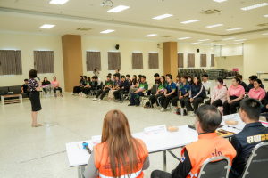 คณะมนุษยศาสตร์ฯ จัดอบรมป้องกันและระงับเหตุอัคคีภัยเบื้องต้น การดับเพลิงและอพยพหนีไฟ