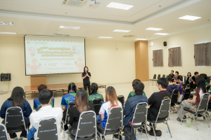 คณะมนุษยศาสตร์ฯ จัดอบรมป้องกันและระงับเหตุอัคคีภัยเบื้องต้น การดับเพลิงและอพยพหนีไฟ