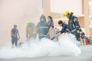 คณะมนุษยศาสตร์ฯ จัดอบรมป้องกันและระงับเหตุอัคคีภัยเบื้องต้น การดับเพลิงและอพยพหนีไฟ