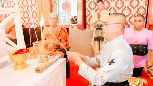 มรภ.เทพสตรี ร่วมพิธีพุทธาภิเษกเข็มกลัดที่ระลึกงานแผ่นดินสมเด็จพระนารายณ์มหาราช ประจำปี พ.ศ. 2569 รุ่นนั่งบัลลังก์ ครบรอบ 370 ปี แห่งการขึ้นครองราชย์ เพื่อมอบให้ผู้ร่วมรำบวงสรวงและคณะกรรมการจัดงานแผ่นดินฯ เพื่อความเป็นสิริมงคล