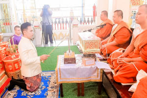 มรภ.เทพสตรี ร่วมพิธีพุทธาภิเษกเข็มกลัดที่ระลึกงานแผ่นดินสมเด็จพระนารายณ์มหาราช ประจำปี พ.ศ. 2569 รุ่นนั่งบัลลังก์ ครบรอบ 370 ปี แห่งการขึ้นครองราชย์ เพื่อมอบให้ผู้ร่วมรำบวงสรวงและคณะกรรมการจัดงานแผ่นดินฯ เพื่อความเป็นสิริมงคล