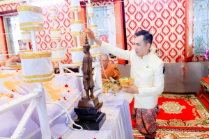 มรภ.เทพสตรี ร่วมพิธีพุทธาภิเษกเข็มกลัดที่ระลึกงานแผ่นดินสมเด็จพระนารายณ์มหาราช ประจำปี พ.ศ. 2569 รุ่นนั่งบัลลังก์ ครบรอบ 370 ปี แห่งการขึ้นครองราชย์ เพื่อมอบให้ผู้ร่วมรำบวงสรวงและคณะกรรมการจัดงานแผ่นดินฯ เพื่อความเป็นสิริมงคล