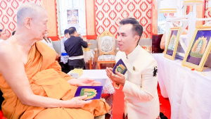 มรภ.เทพสตรี ร่วมพิธีพุทธาภิเษกเข็มกลัดที่ระลึกงานแผ่นดินสมเด็จพระนารายณ์มหาราช ประจำปี พ.ศ. 2569 รุ่นนั่งบัลลังก์ ครบรอบ 370 ปี แห่งการขึ้นครองราชย์ เพื่อมอบให้ผู้ร่วมรำบวงสรวงและคณะกรรมการจัดงานแผ่นดินฯ เพื่อความเป็นสิริมงคล