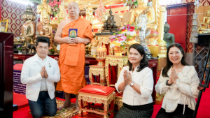 มรภ.เทพสตรี ร่วมพิธีพุทธาภิเษกเข็มกลัดที่ระลึกงานแผ่นดินสมเด็จพระนารายณ์มหาราช ประจำปี พ.ศ. 2569 รุ่นนั่งบัลลังก์ ครบรอบ 370 ปี แห่งการขึ้นครองราชย์ เพื่อมอบให้ผู้ร่วมรำบวงสรวงและคณะกรรมการจัดงานแผ่นดินฯ เพื่อความเป็นสิริมงคล