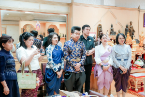 อธิการบดี มรภ.เทพสตรี นำคณะผู้บริหาร อาจารย์ และผู้แทนบุคลากร เข้าคารวะขอพรปีใหม่ผู้ว่าราชการจังหวัดลพบุรี และคณะรองผู้ว่าราชการจังหวัดลพบุรี