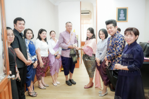 อธิการบดี มรภ.เทพสตรี นำคณะผู้บริหาร อาจารย์ และผู้แทนบุคลากร เข้าคารวะขอพรปีใหม่ผู้ว่าราชการจังหวัดลพบุรี และคณะรองผู้ว่าราชการจังหวัดลพบุรี