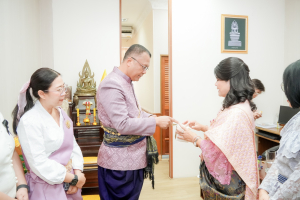 อธิการบดี มรภ.เทพสตรี นำคณะผู้บริหาร อาจารย์ และผู้แทนบุคลากร เข้าคารวะขอพรปีใหม่ผู้ว่าราชการจังหวัดลพบุรี และคณะรองผู้ว่าราชการจังหวัดลพบุรี