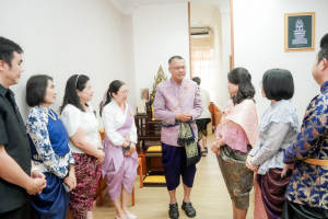 อธิการบดี มรภ.เทพสตรี นำคณะผู้บริหาร อาจารย์ และผู้แทนบุคลากร เข้าคารวะขอพรปีใหม่ผู้ว่าราชการจังหวัดลพบุรี และคณะรองผู้ว่าราชการจังหวัดลพบุรี