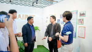 งานสื่อสารองค์กร มรภ.เทพสตรี ร่วมกับคณะวิทยาศาสตร์และเทคโนโลยี และกองบริการการศึกษา จัดบูธประชาสัมพันธ์การรับสมัครนักศึกษาเคลื่อนที่ ยกระดับการสื่อสารสู่มาตรฐานสากล