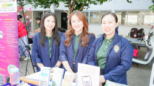 งานสื่อสารองค์กร มรภ.เทพสตรี ร่วมกับคณะวิทยาศาสตร์และเทคโนโลยี และกองบริการการศึกษา จัดบูธประชาสัมพันธ์การรับสมัครนักศึกษาเคลื่อนที่ ยกระดับการสื่อสารสู่มาตรฐานสากล