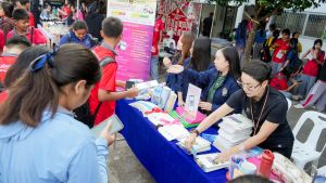 งานสื่อสารองค์กร มรภ.เทพสตรี ร่วมกับคณะวิทยาศาสตร์และเทคโนโลยี และกองบริการการศึกษา จัดบูธประชาสัมพันธ์การรับสมัครนักศึกษาเคลื่อนที่ ยกระดับการสื่อสารสู่มาตรฐานสากล