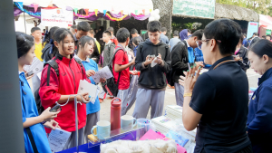 งานสื่อสารองค์กร มรภ.เทพสตรี ร่วมกับคณะวิทยาศาสตร์และเทคโนโลยี และกองบริการการศึกษา จัดบูธประชาสัมพันธ์การรับสมัครนักศึกษาเคลื่อนที่ ยกระดับการสื่อสารสู่มาตรฐานสากล