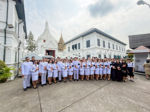 อธิการบดี มรภ.เทพสตรี นำคณะผู้บริหาร คณาจารย์ บุคลากร นักเรียน นักศึกษา วางพวงมาลาและกราบถวายบังคมพระบรมศพ สมเด็จพระนางเจ้าสิริกิติ์ พระบรมราชินีนาถ พระบรมราชชนนีพันปีหลวง