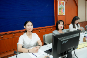 มรภ.เทพสตรี และหัวหน้าส่วนราชการ ต้อนรับคณะทำงานทางวิชาการสภากาชาดไทย ในโอกาสนิเทศและตรวจเยี่ยมโครงการส่งเสริมและพัฒนาการพูด อ่าน เขียนภาษาไทย ของโรงเรียน จ.ลพบุรี