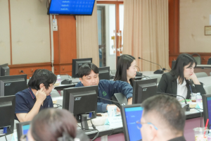 มรภ.เทพสตรี และหัวหน้าส่วนราชการ ต้อนรับคณะทำงานทางวิชาการสภากาชาดไทย ในโอกาสนิเทศและตรวจเยี่ยมโครงการส่งเสริมและพัฒนาการพูด อ่าน เขียนภาษาไทย ของโรงเรียน จ.ลพบุรี