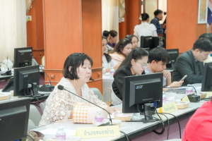 มรภ.เทพสตรี และหัวหน้าส่วนราชการ ต้อนรับคณะทำงานทางวิชาการสภากาชาดไทย ในโอกาสนิเทศและตรวจเยี่ยมโครงการส่งเสริมและพัฒนาการพูด อ่าน เขียนภาษาไทย ของโรงเรียน จ.ลพบุรี