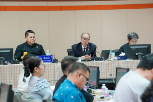 มรภ.เทพสตรี และหัวหน้าส่วนราชการ ต้อนรับคณะทำงานทางวิชาการสภากาชาดไทย ในโอกาสนิเทศและตรวจเยี่ยมโครงการส่งเสริมและพัฒนาการพูด อ่าน เขียนภาษาไทย ของโรงเรียน จ.ลพบุรี