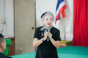 มรภ.เทพสตรี และหัวหน้าส่วนราชการ ต้อนรับคณะทำงานทางวิชาการสภากาชาดไทย ในโอกาสนิเทศและตรวจเยี่ยมโครงการส่งเสริมและพัฒนาการพูด อ่าน เขียนภาษาไทย ของโรงเรียน จ.ลพบุรี