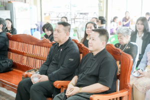 มรภ.เทพสตรี และหัวหน้าส่วนราชการ ต้อนรับคณะทำงานทางวิชาการสภากาชาดไทย ในโอกาสนิเทศและตรวจเยี่ยมโครงการส่งเสริมและพัฒนาการพูด อ่าน เขียนภาษาไทย ของโรงเรียน จ.ลพบุรี