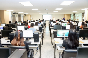 คณะมนุษยศาสตร์ฯ มรภ.เทพสตรี ต้อนรับคณะศึกษาดูงานวิทยาลัยนานาชาติไทย-จีน เพื่อการจัดการ ม.หอการค้าไทย ร่วมแลกเปลี่ยนเรียนรู้ด้านการบริหารจัดการวารสารวิชาการ